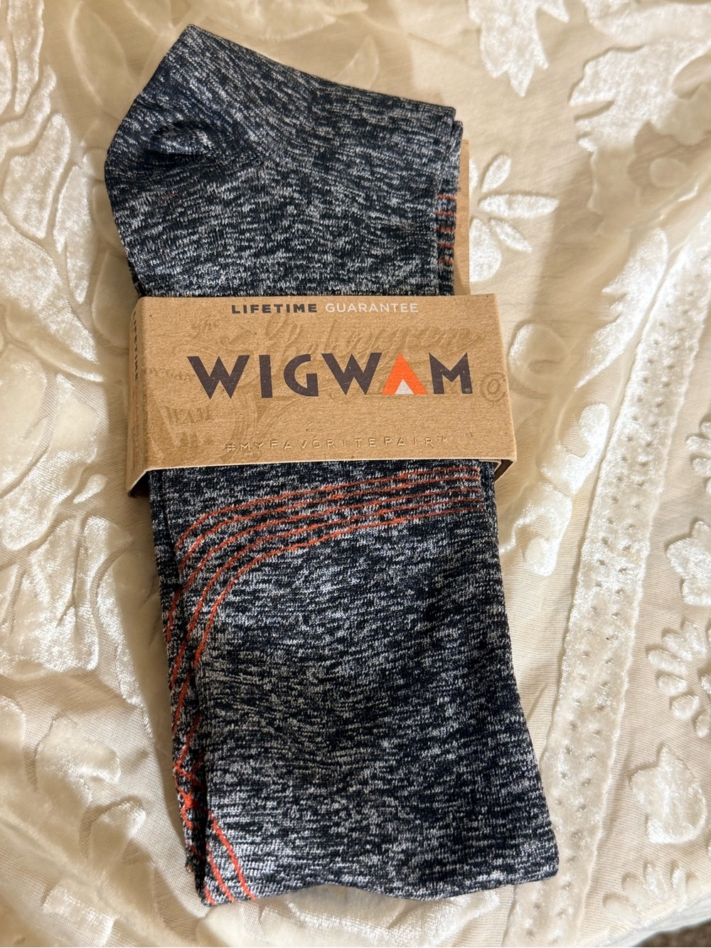 Wigwam Blin Crew Socks NWT Mecca Orange Medium